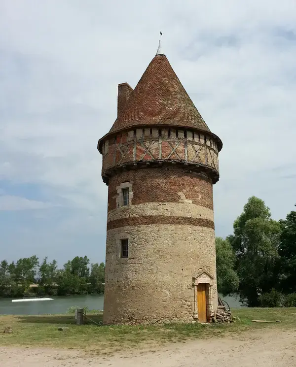 Monte Escalier 03 Monte escalier Paray-sous-Briailles